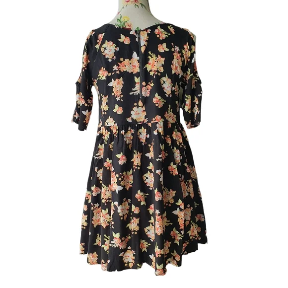 Sportsgirl Cold Shoulder Dress - Picture 3 of 8